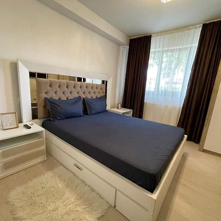 Discret Apartament One Targoviste Exteriér fotografie