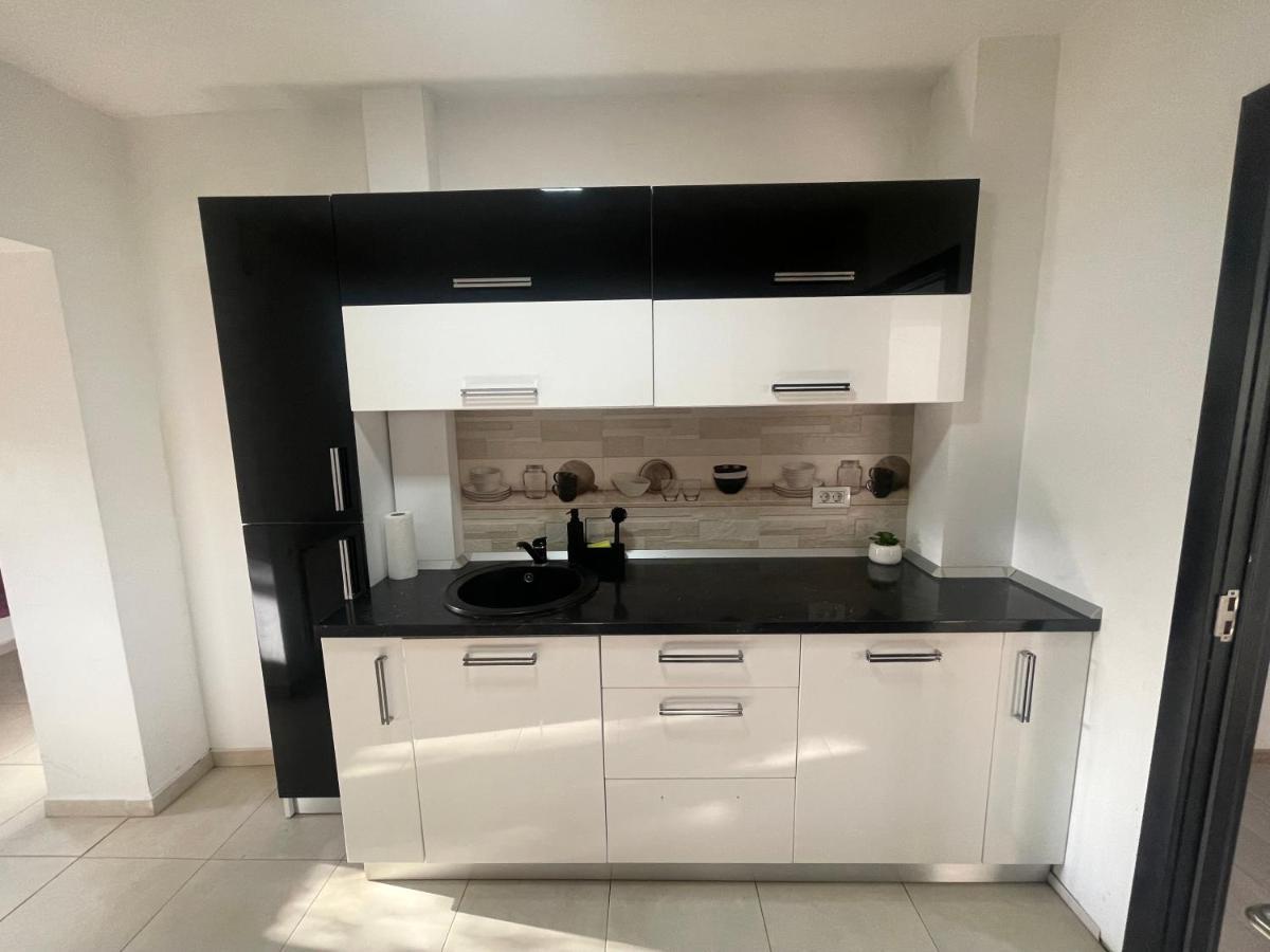 Discret Apartament One Targoviste Exteriér fotografie
